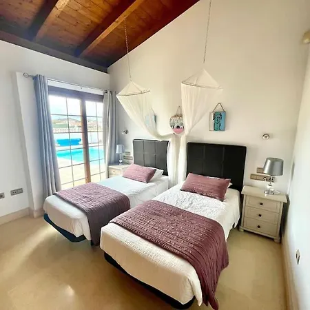 Stunning Villa Amanecer Corralejo Exterior photo